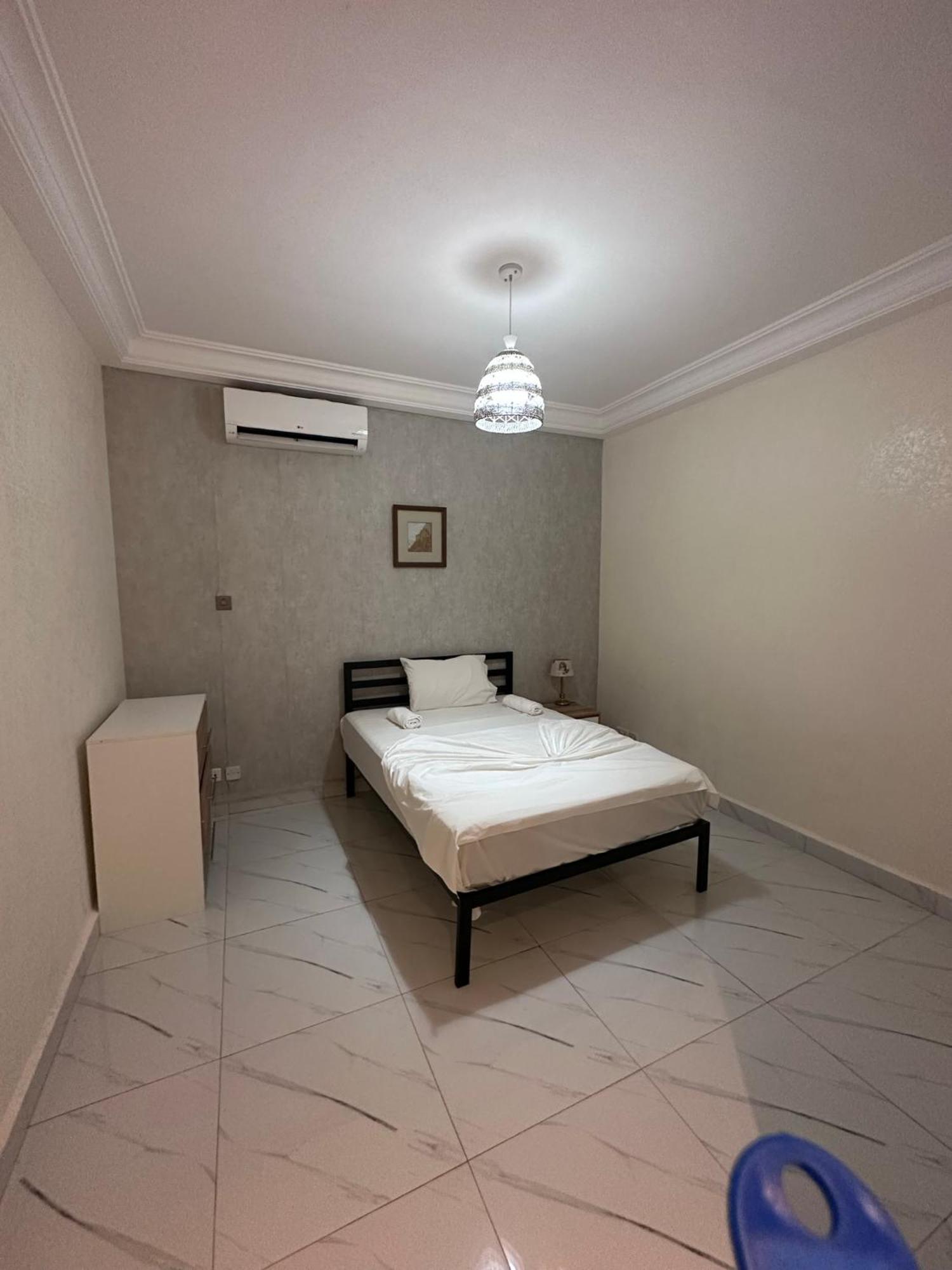 Apartments Plaza Hotel 克罗里 外观 照片