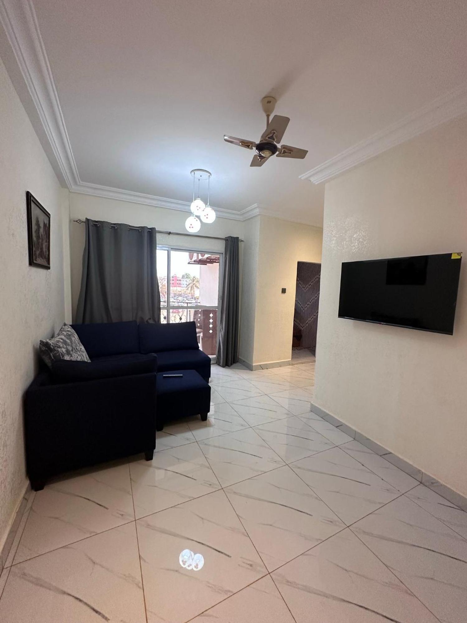 Apartments Plaza Hotel 克罗里 外观 照片
