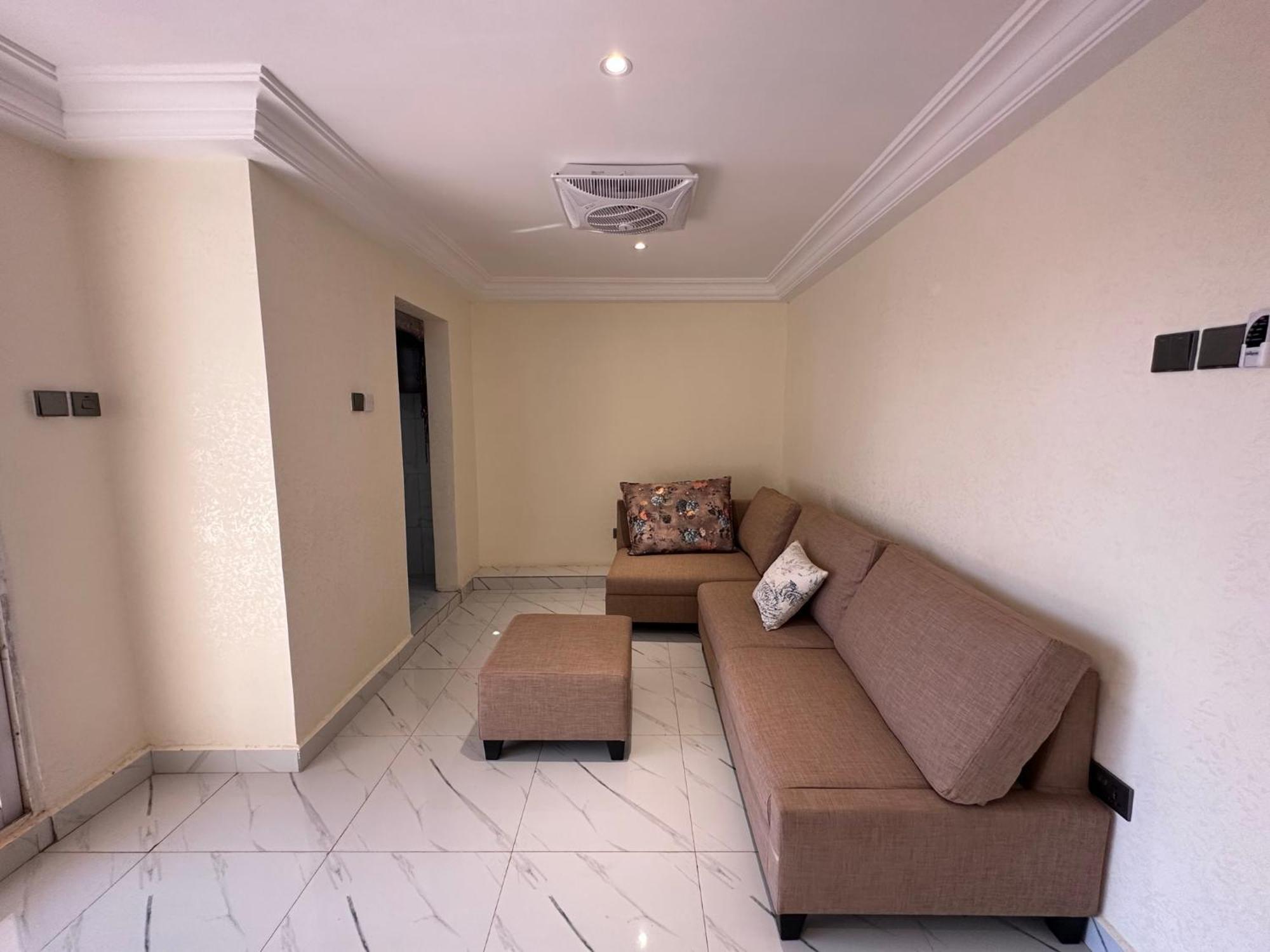 Apartments Plaza Hotel 克罗里 外观 照片